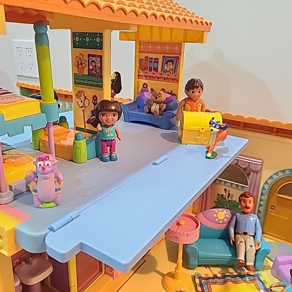 2003 Dora the Explorer Playhouse. Music & Sound Work - Picture 5 of 16